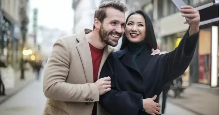 How To Tell a Guy You Like Him in Person