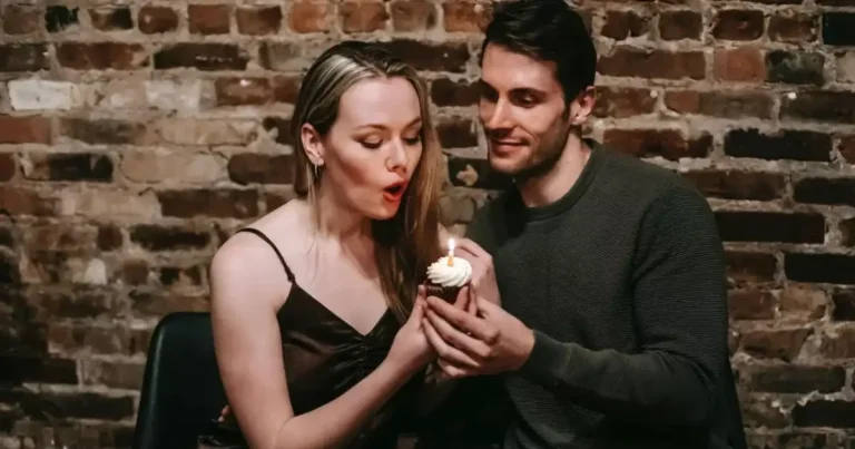 Romantic Things to Do for Your Girlfriend on Her Birthday