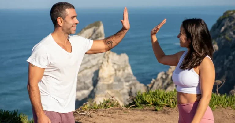 Etiquette of Being Friends With Married Man